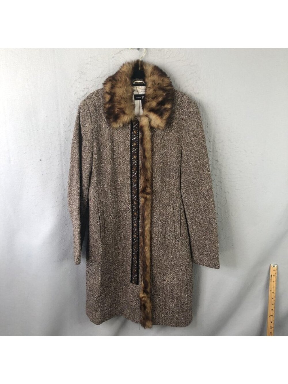 Old Money Coat Womens 12 Brown Tweed Faux Fur Collar Sequin Mobwife Retro